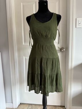 City Studio Olive Green Tiered and lined Midi Dress with Smocked Waist
